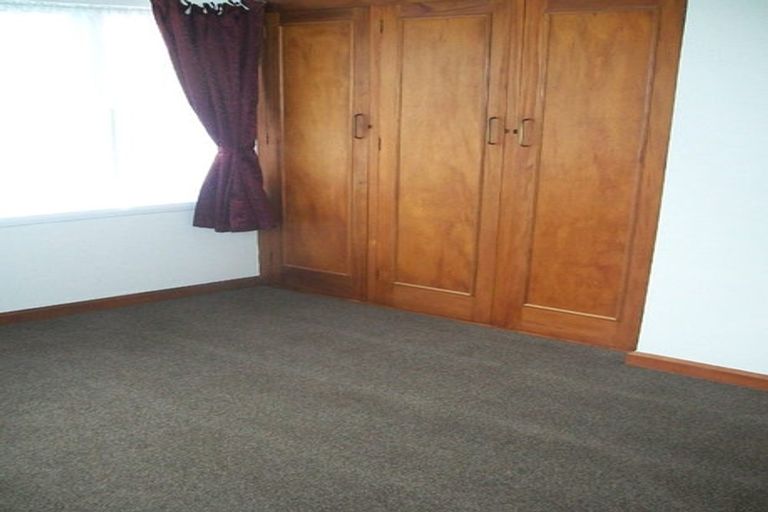 Photo of property in 153 Memorial Avenue, Burnside, Christchurch, 8053