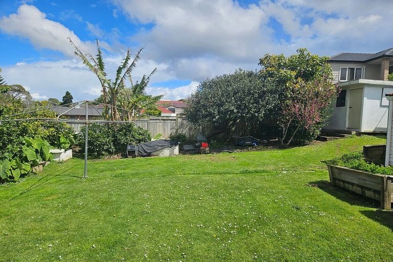 Photo of property in 43 Margaret Road, Papatoetoe, Auckland, 2025