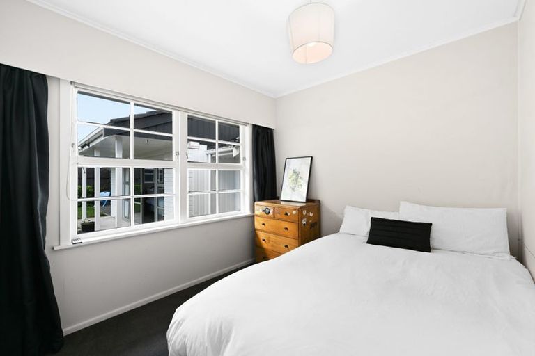 Photo of property in 5 Grassy Downs Place, St Andrews, Hamilton, 3200