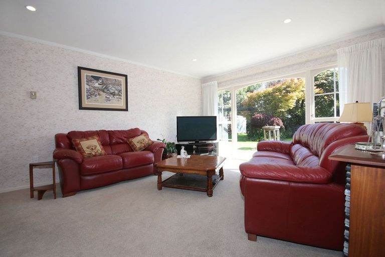 Photo of property in 30 Cruickshank Crescent, Rosedale, Invercargill, 9810