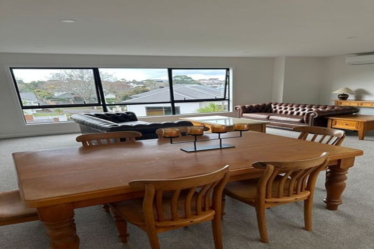 Photo of property in 12b Bluefin Way, West Harbour, Auckland, 0618