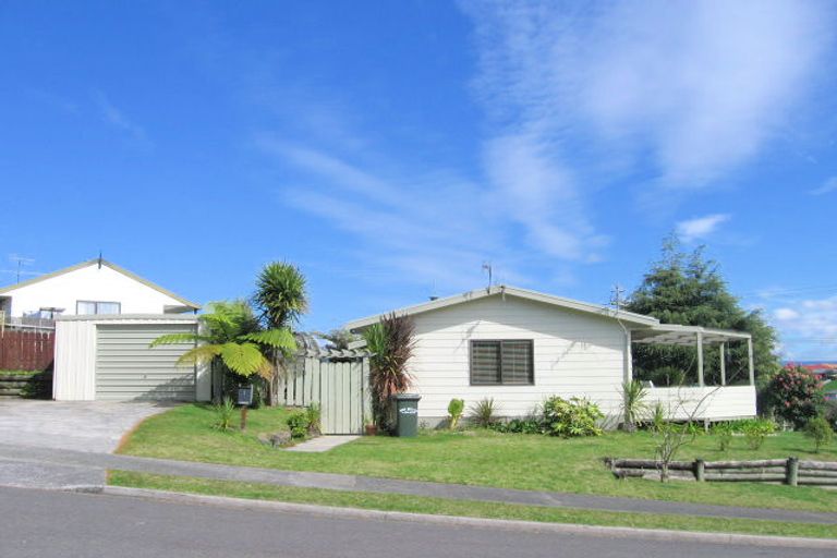 Photo of property in 1 Lochinvar Place, Hairini, Tauranga, 3112