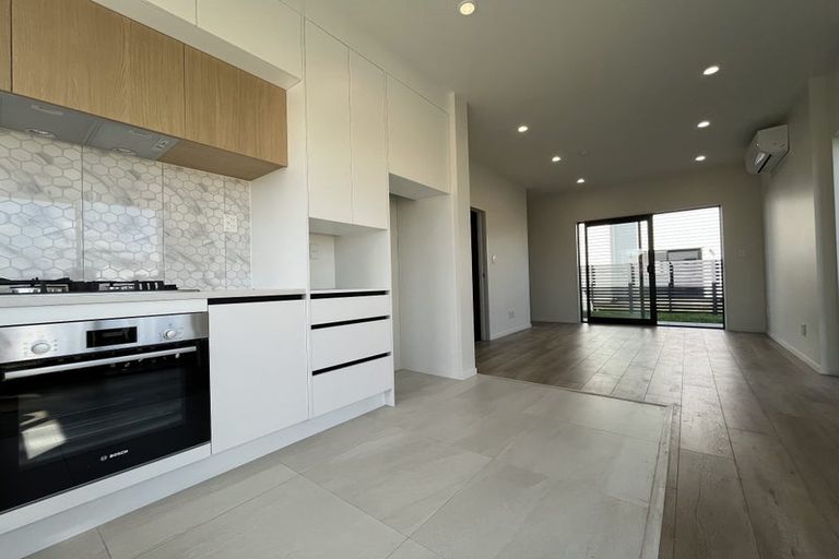 Photo of property in 2 Te Kaapia Road, Papakura, 2110