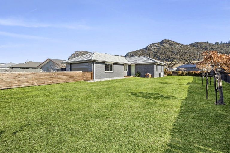 Photo of property in 35 Sherwin Avenue, Albert Town, Wanaka, 9305