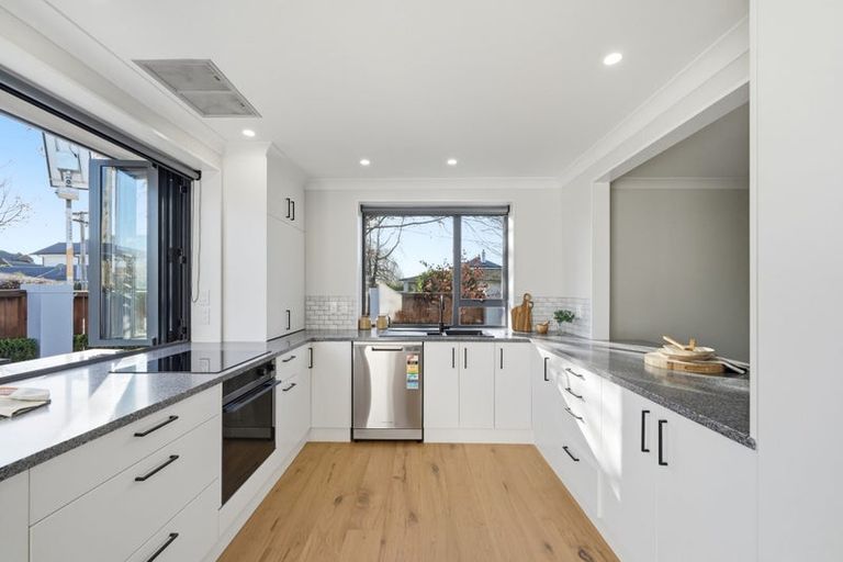 Photo of property in 21 Scotston Avenue, St Albans, Christchurch, 8052