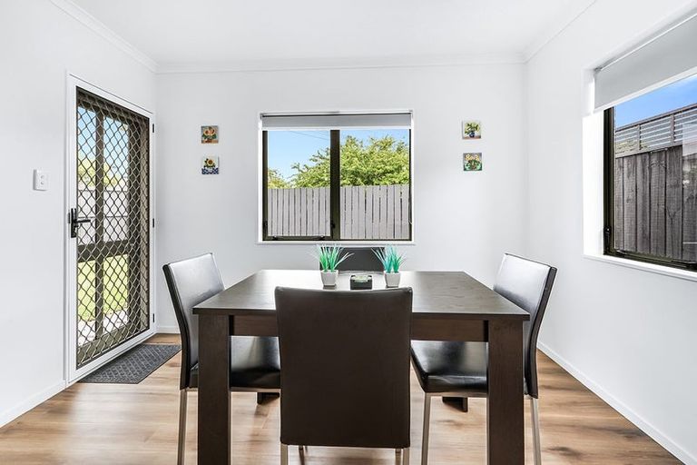 Photo of property in 11a Mahana Road, St Andrews, Hamilton, 3200