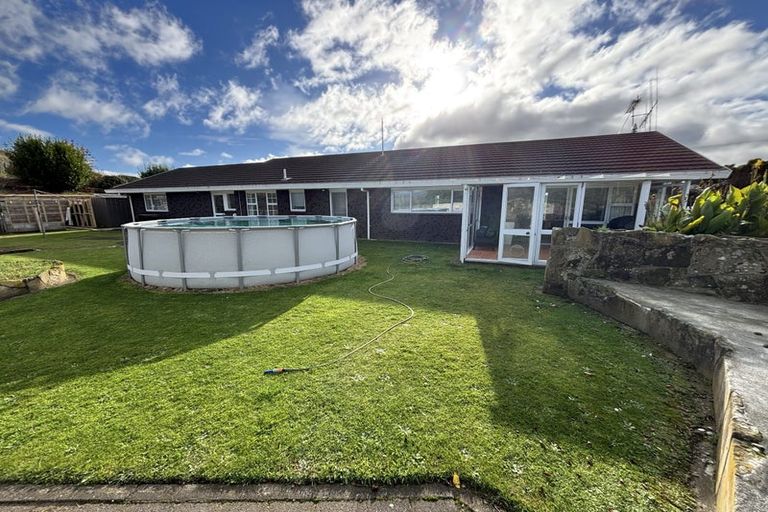 Photo of property in 100 Newell Road, Tokoroa, 3491