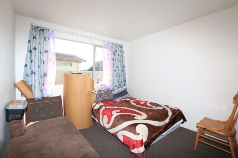 Photo of property in 23 Benton Place, Manurewa, Auckland, 2102