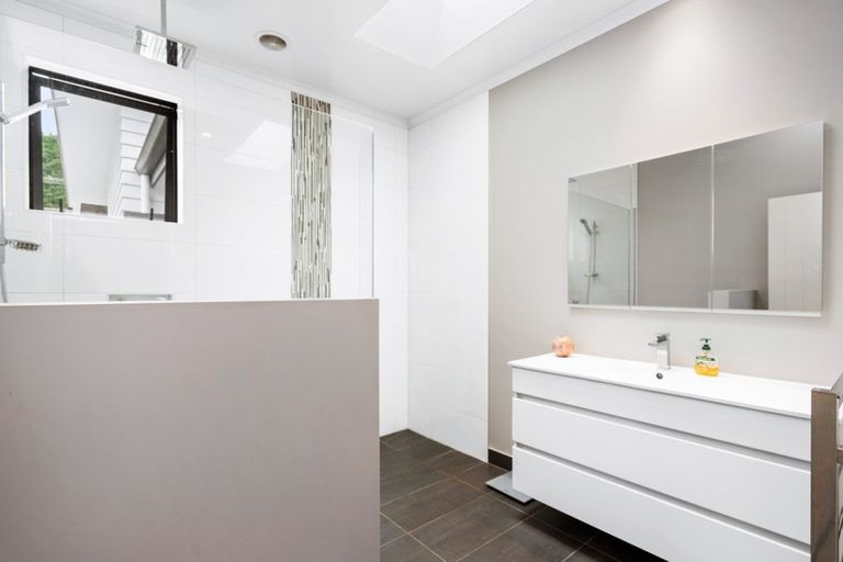 Photo of property in 17 Woodward Road, Maungatapere, Whangarei, 0179