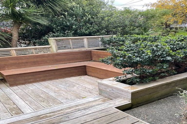 Photo of property in 107 Totara Road, Miramar, Wellington, 6022