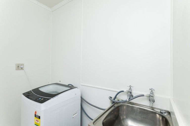 Photo of property in 215 Lytton Road, Elgin, Gisborne, 4010