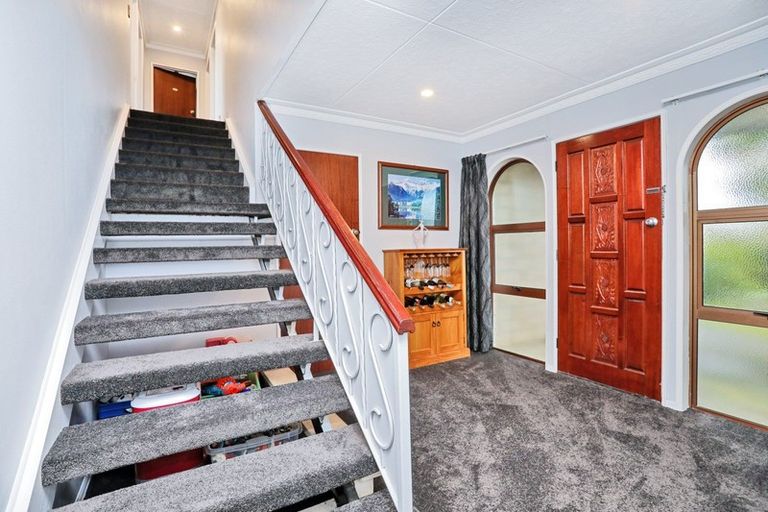 Photo of property in 82 Kildare View, Waikiwi, Invercargill, 9810