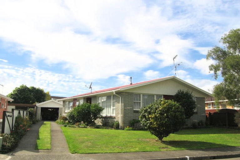 Photo of property in 12 Snell Grove, Clouston Park, Upper Hutt, 5018