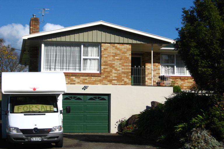 Photo of property in 71 Clawton Street, Westown, New Plymouth, 4310