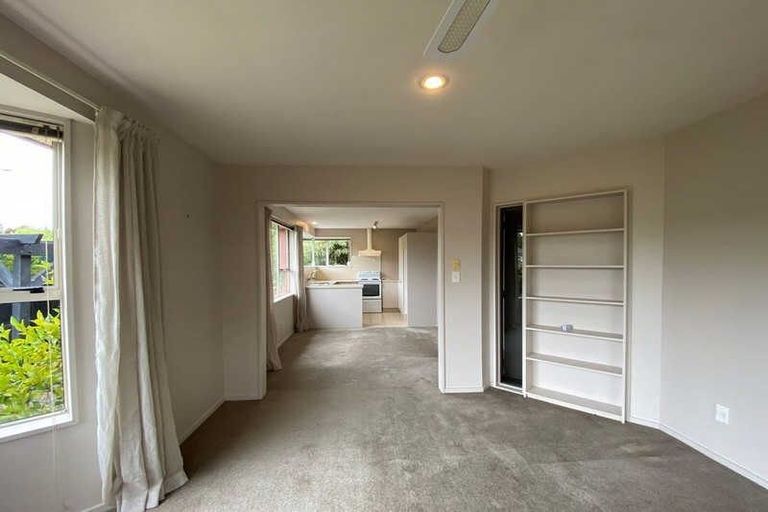 Photo of property in 135 Hawford Road, Opawa, Christchurch, 8023