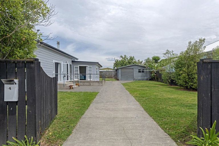 Photo of property in 4 Root Street, Gisborne, 4010
