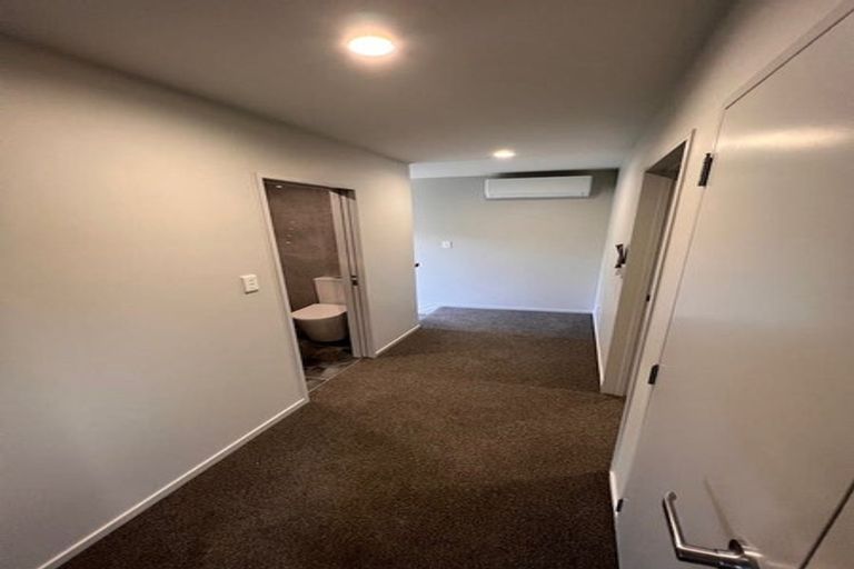 Photo of property in 17a Knox Road, Swanson, Auckland, 0612