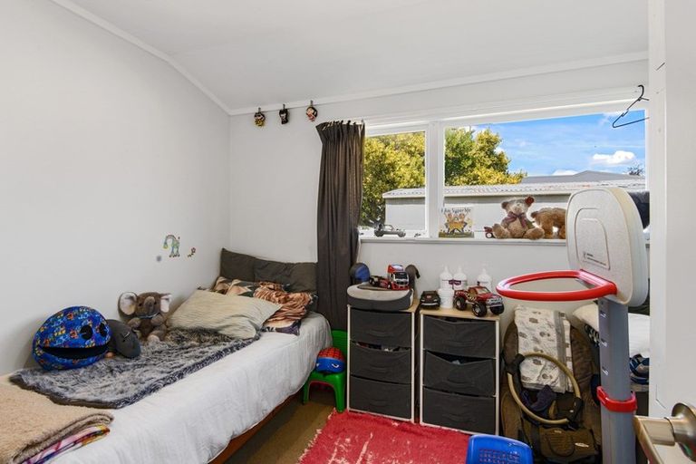 Photo of property in 32 Jollie Street, Linwood, Christchurch, 8062