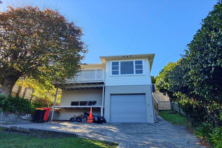 Photo of property in 14a Tawa Terrace, Tawa, Wellington, 5028