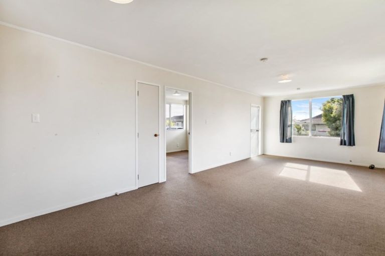 Photo of property in 2/72 Palmers Road, Clendon Park, Auckland, 2103