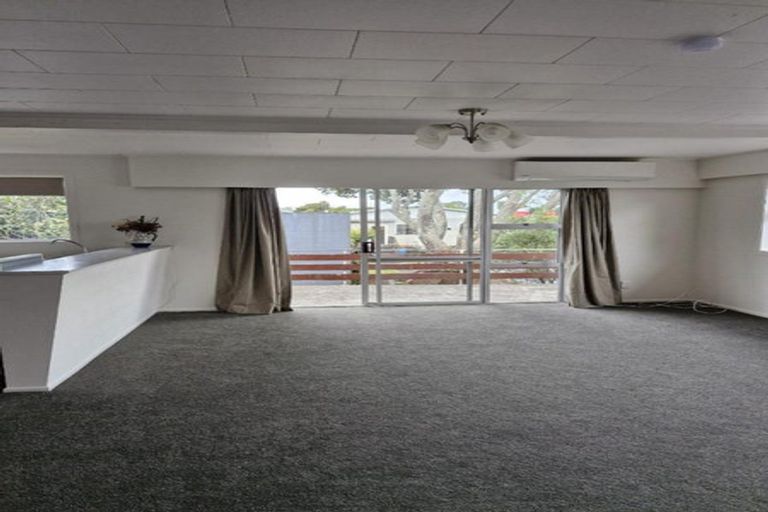 Photo of property in 1/194 Powderham Street, New Plymouth, 4310