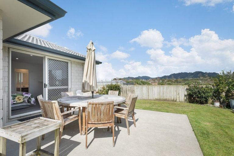 Photo of property in 15 Reel Road, Athenree, Waihi Beach, 3611