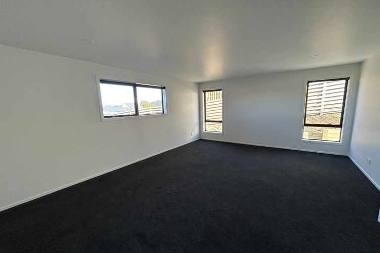 Photo of property in 37 Tomtit Crescent, Lake Hawea, 9382