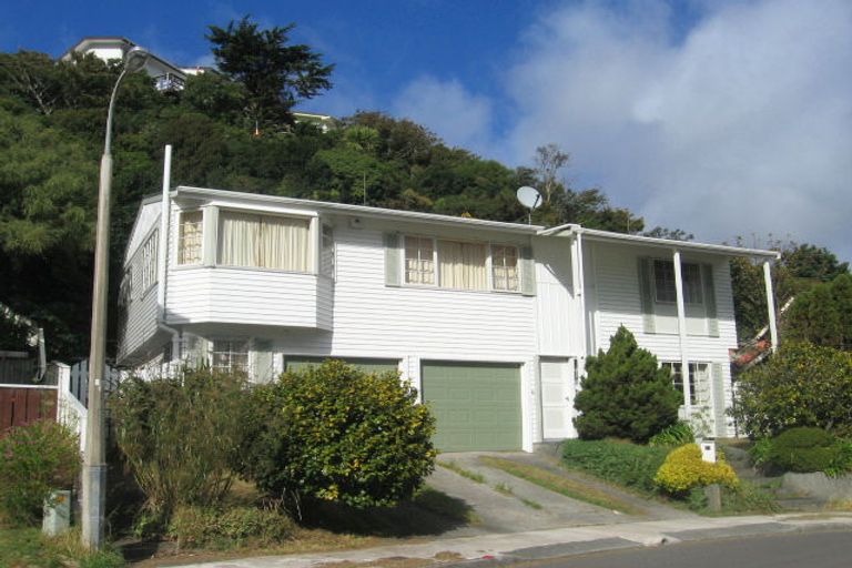 Photo of property in 11 Ramsey Place, Karori, Wellington, 6012