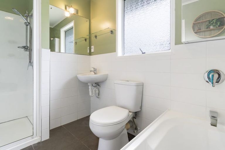 Photo of property in 11 Sunburst Lane, Torbay, Auckland, 0630