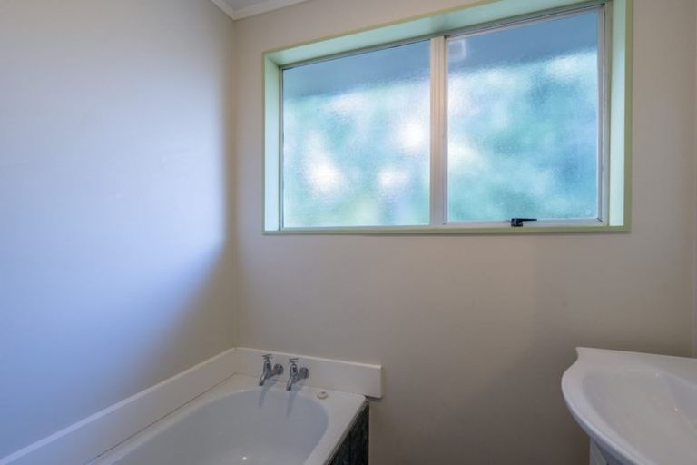 Photo of property in 20 Temuera Street, Otaki, 5512