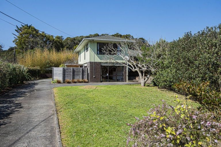 Photo of property in 36 Te Maika Road, Ngunguru, Whangarei, 0173