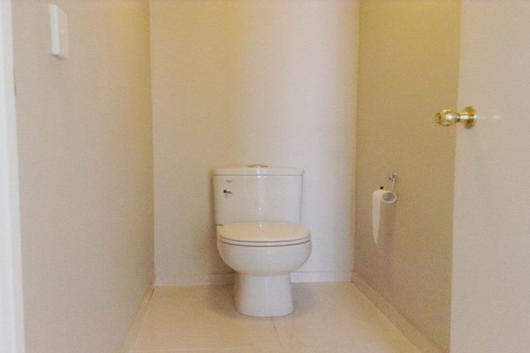 Photo of property in 2/3 Seabrook Avenue, New Lynn, Auckland, 0600