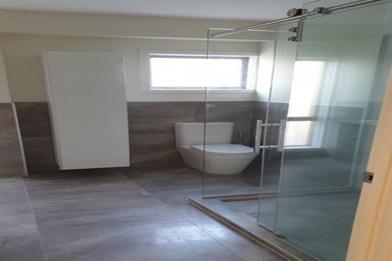 Photo of property in 31 Sealy Road, Torbay, Auckland, 0630