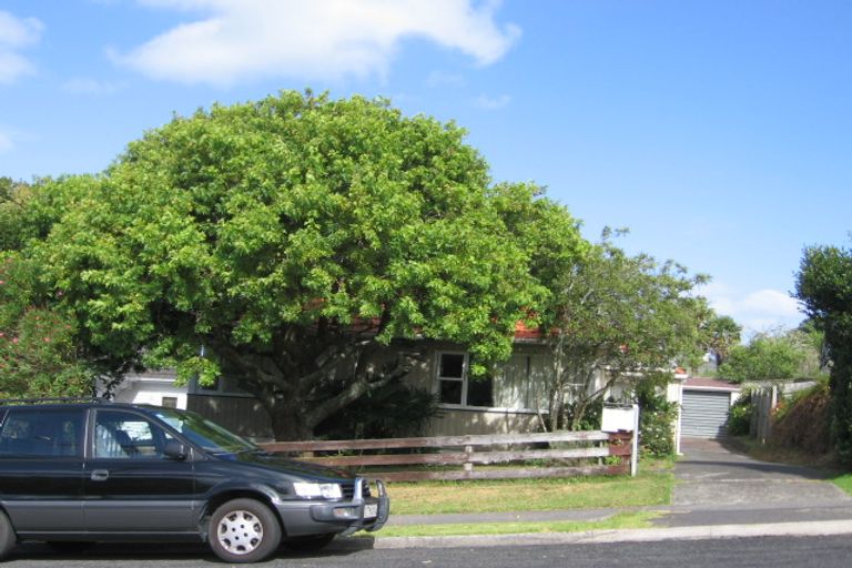 Photo of property in 3 Le Roy Terrace, Birkenhead, Auckland, 0626