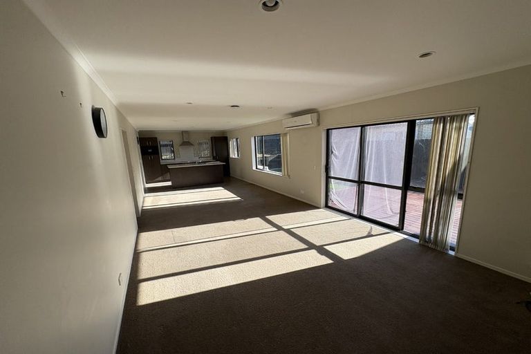 Photo of property in 29 Cityview Place, Massey, Auckland, 0614