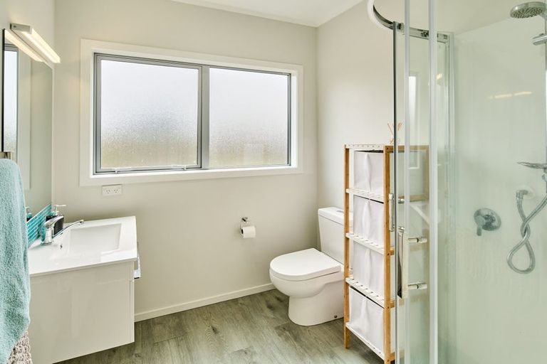 Photo of property in 109a Gloaming Hill, Titahi Bay, Porirua, 5022