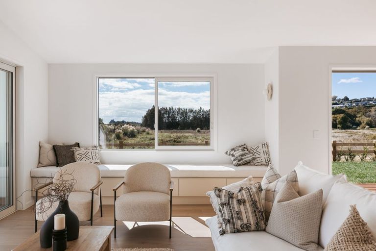 Photo of property in 60 Saint Pauls Drive, Brookfield, Tauranga, 3110