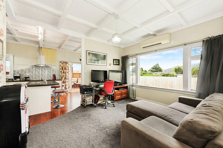 Photo of property in 10 Waihou Road, Te Aroha, 3320