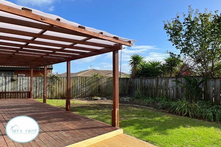 Photo of property in 60 Sheriff Place, Randwick Park, Auckland, 2105