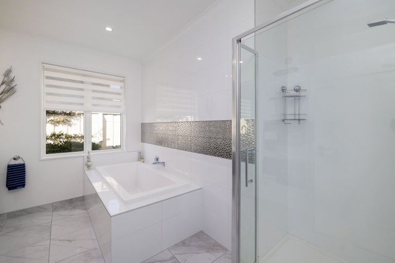 Photo of property in 51 The Esplanade, Pegasus, 7612