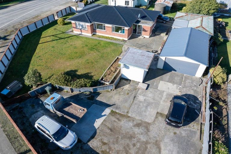 Photo of property in 89 Half Mile Road, Tuatapere, 9620