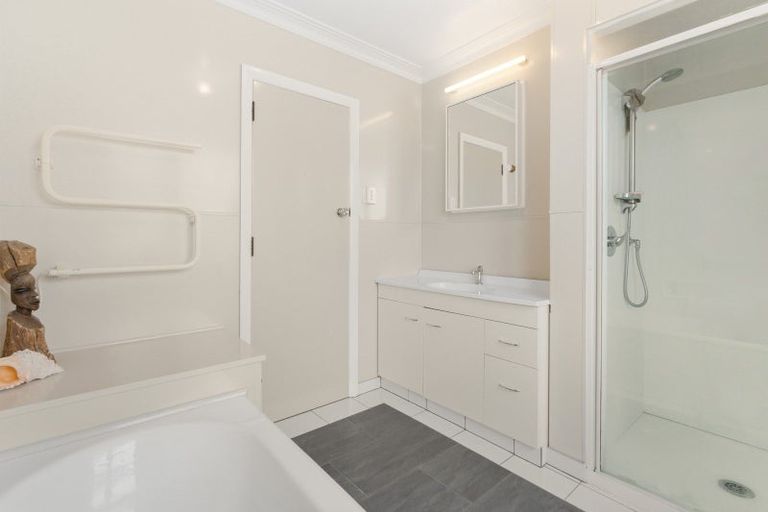 Photo of property in 27 Thames Street, Mosgiel, 9024