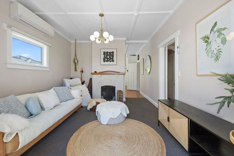 Photo of property in 22 Ngaio Street, Strandon, New Plymouth, 4312