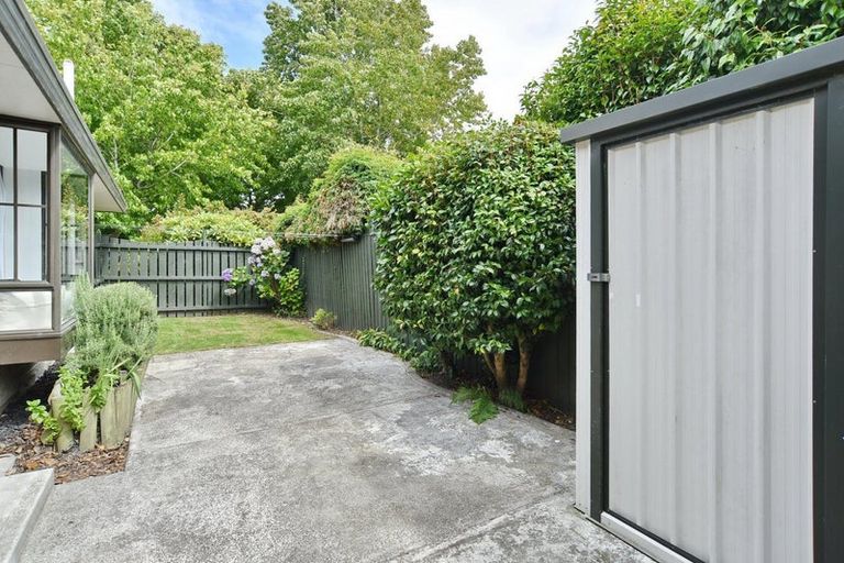 Photo of property in 1/20 Montclare Avenue, Ilam, Christchurch, 8041
