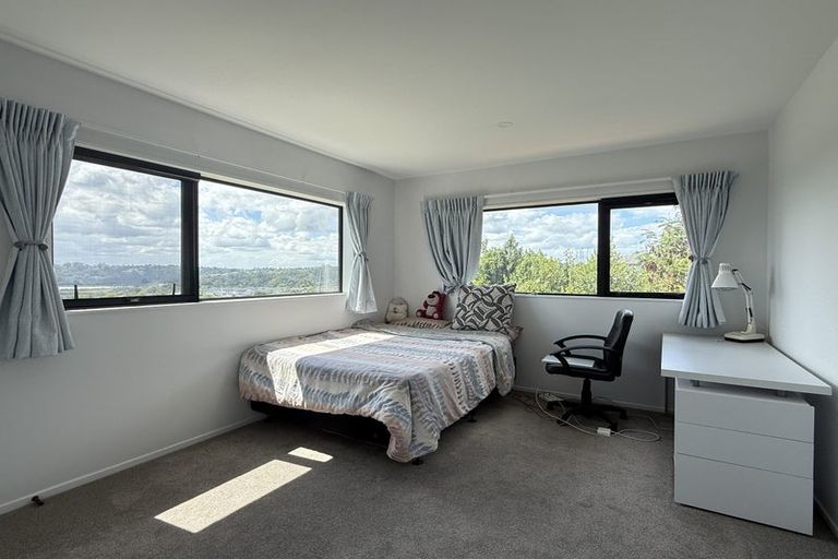 Photo of property in 14b Mackay Drive, Greenhithe, Auckland, 0632