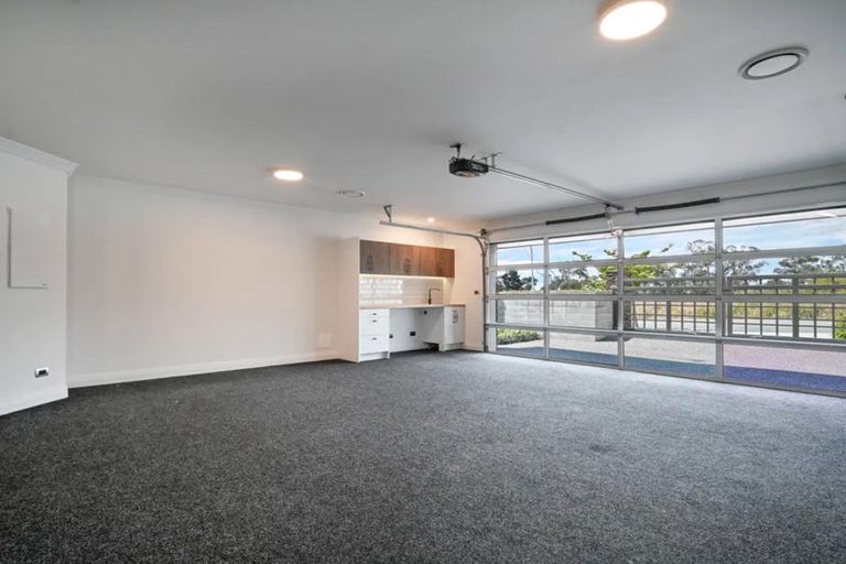 Photo of property in 127 Arataki Road, Havelock North, 4130