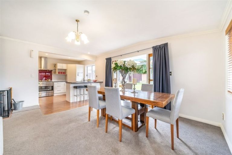 Photo of property in 2/5 Stephen Street, Trentham, Upper Hutt, 5018