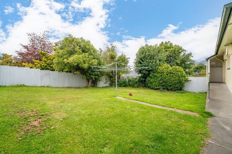 Photo of property in 31 Avenue Road, West End, Timaru, 7910