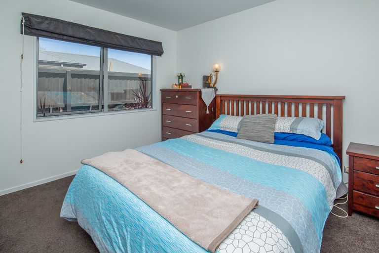 Photo of property in 32 Caithness Street, New Brighton, Christchurch, 8083