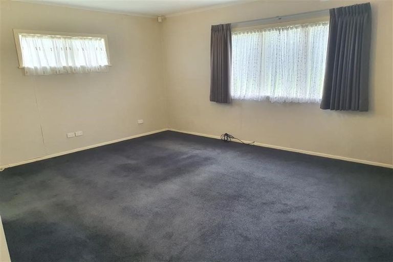 Photo of property in 91 Stottholm Road, Titirangi, Auckland, 0604